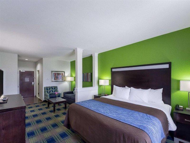 Comfort Inn & Suites Victoria North Exteriér fotografie