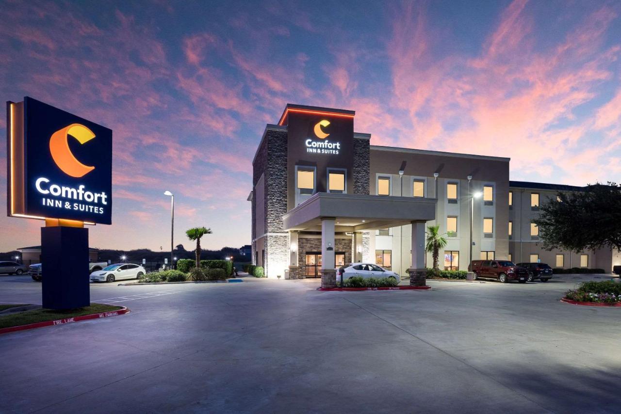 Comfort Inn & Suites Victoria North Exteriér fotografie