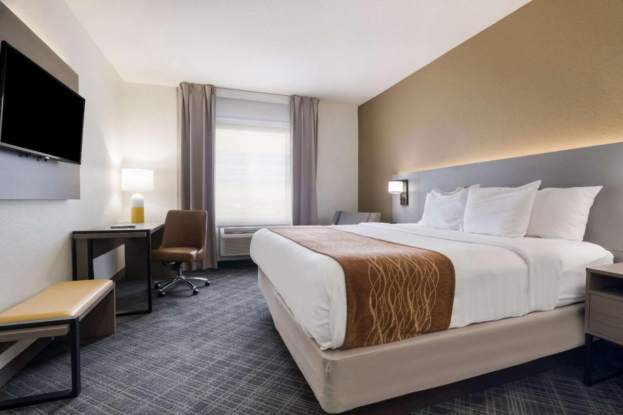 Comfort Inn & Suites Victoria North Exteriér fotografie