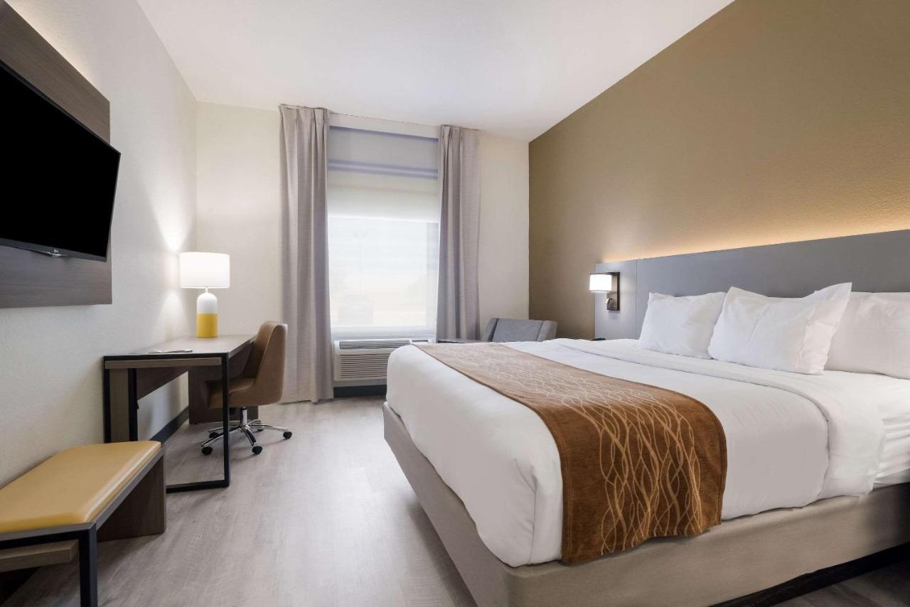 Comfort Inn & Suites Victoria North Exteriér fotografie